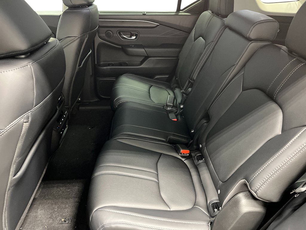 New 2026 Honda Pilot Touring image 23