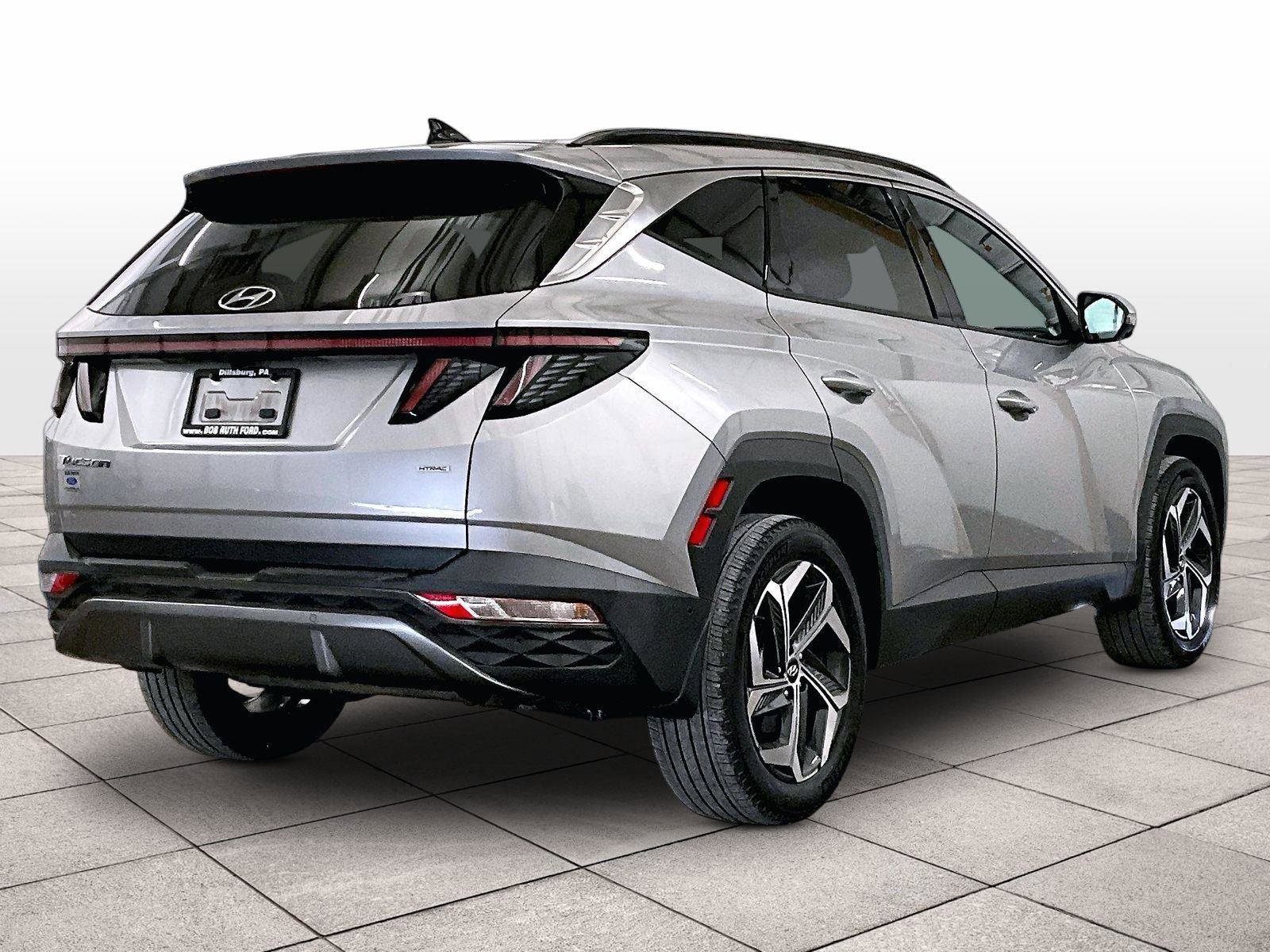 Used 2023 Hyundai Tucson Limited w/ Cargo Package AWD/4WD image 11