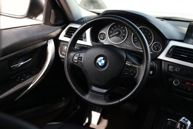 Used 2012 BMW 328i Sedan RWD image 31