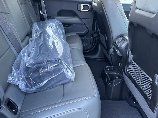 New 2026 Jeep Gladiator Mojave w/ Steel Bumper Group image 15