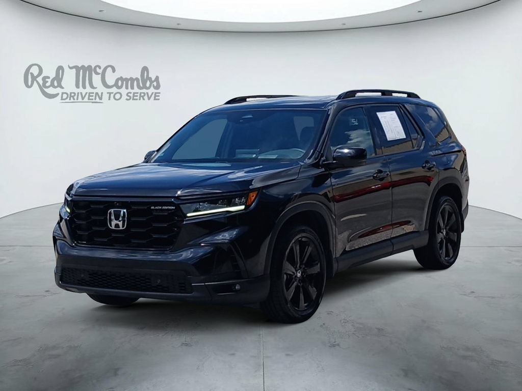 Used 2025 Honda Pilot Black Edition image 1