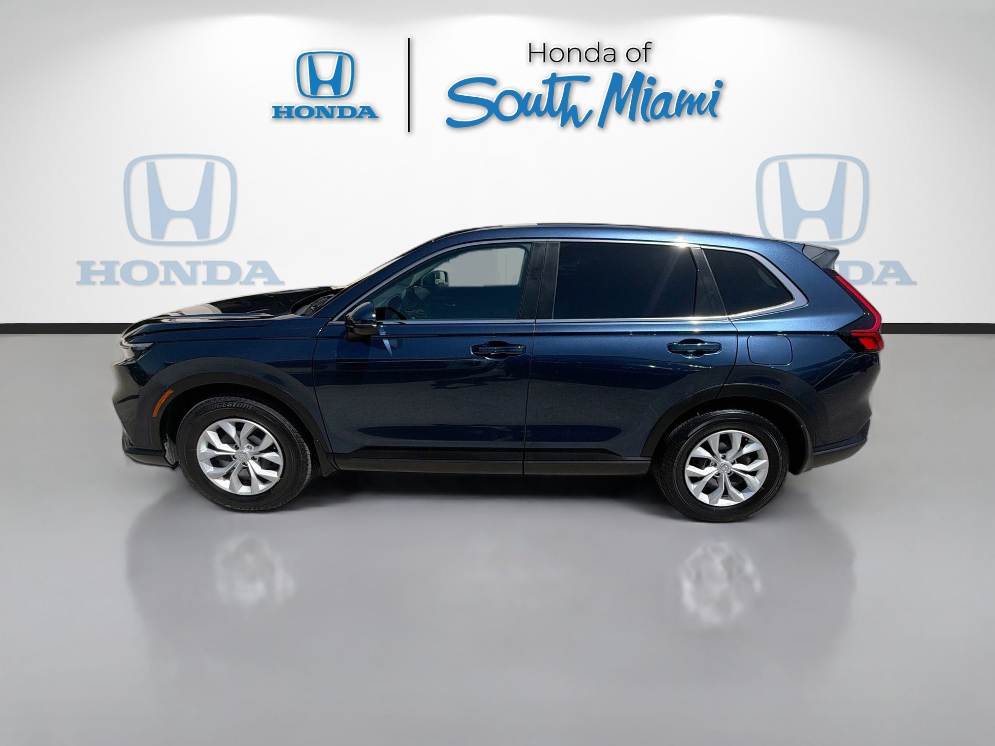 Certified 2025 Honda CR-V LX image 4