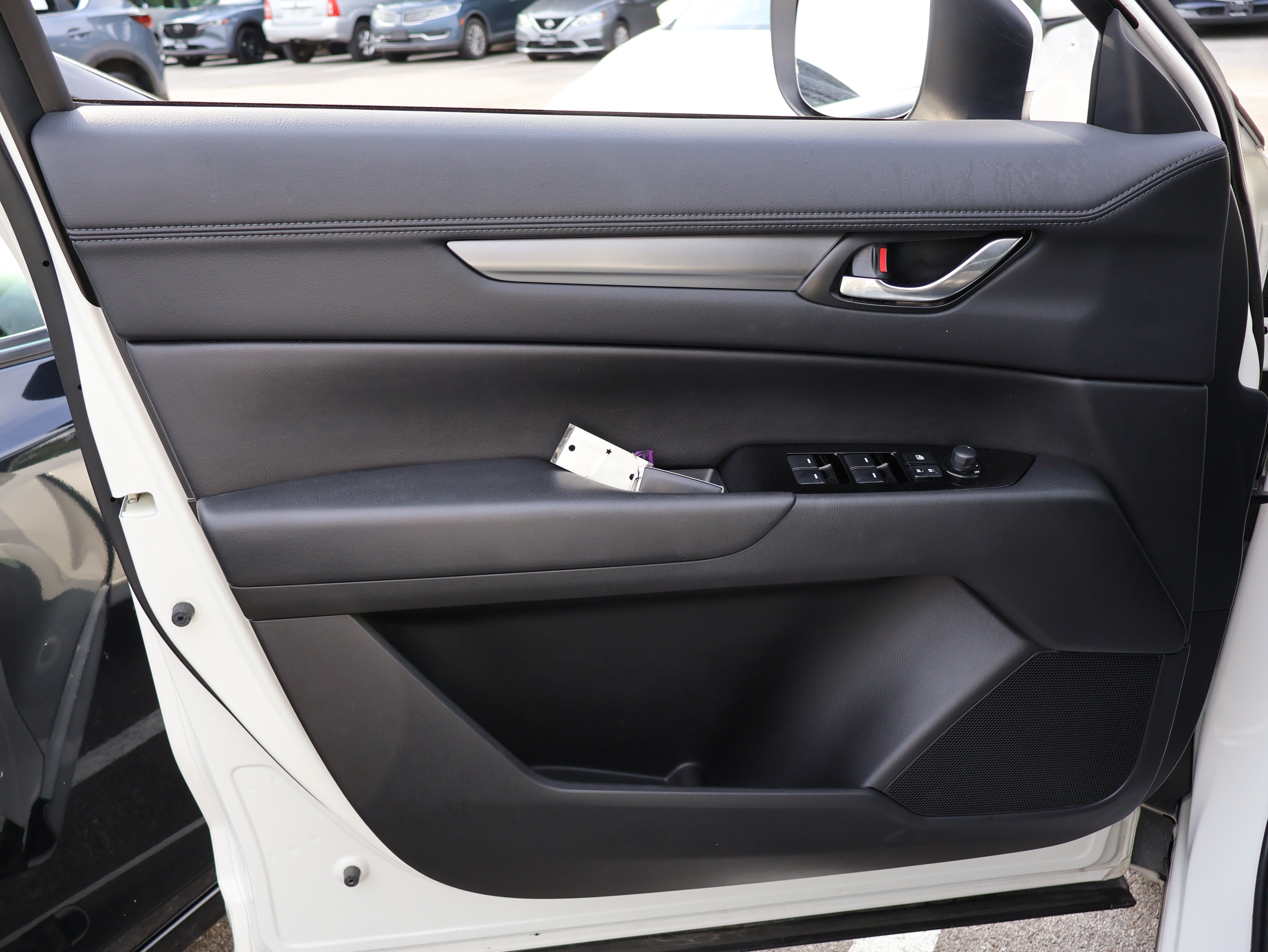 Used 2025 MAZDA CX-5 AWD 2.5 S w/ Select Package image 36