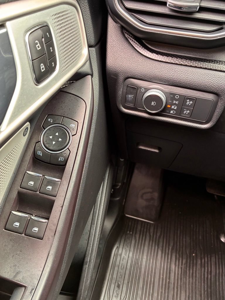 Used 2020 Ford Explorer ST AWD/4WD image 25