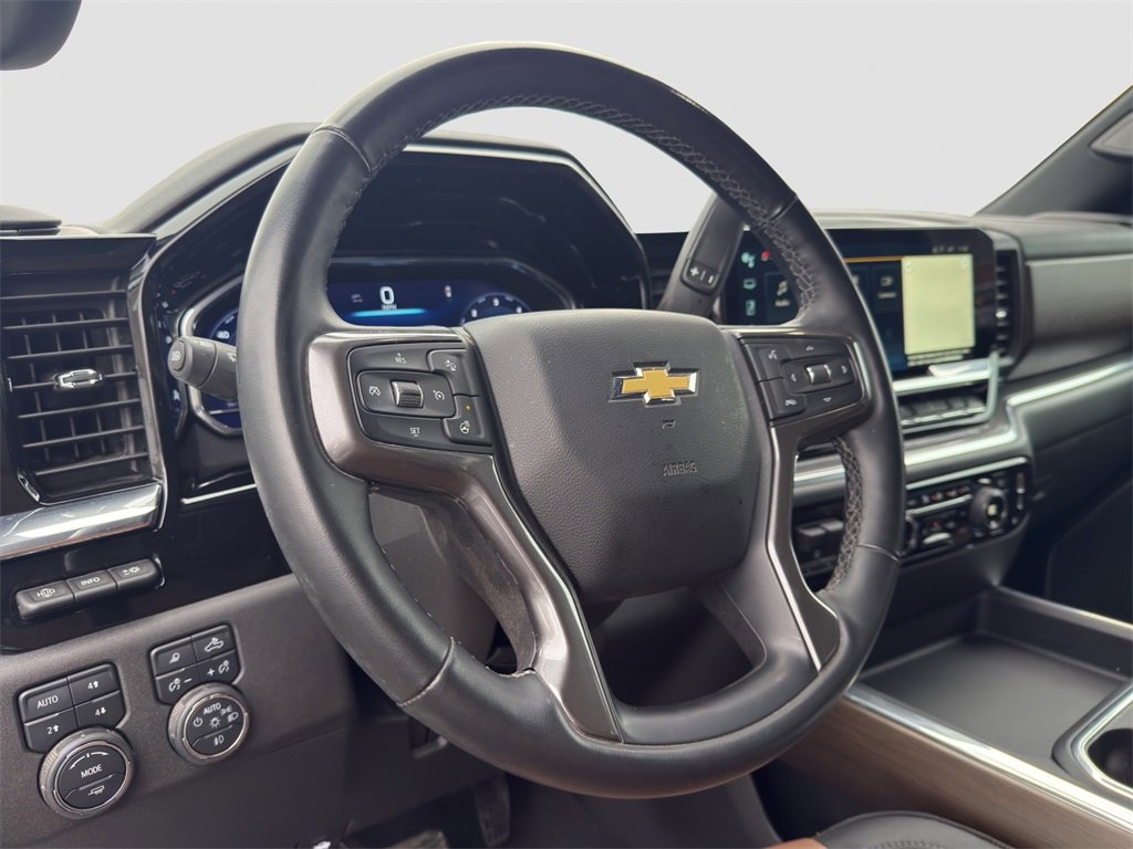 Used 2024 Chevrolet Silverado 3500 High Country w/ High Country Premium Package image 8