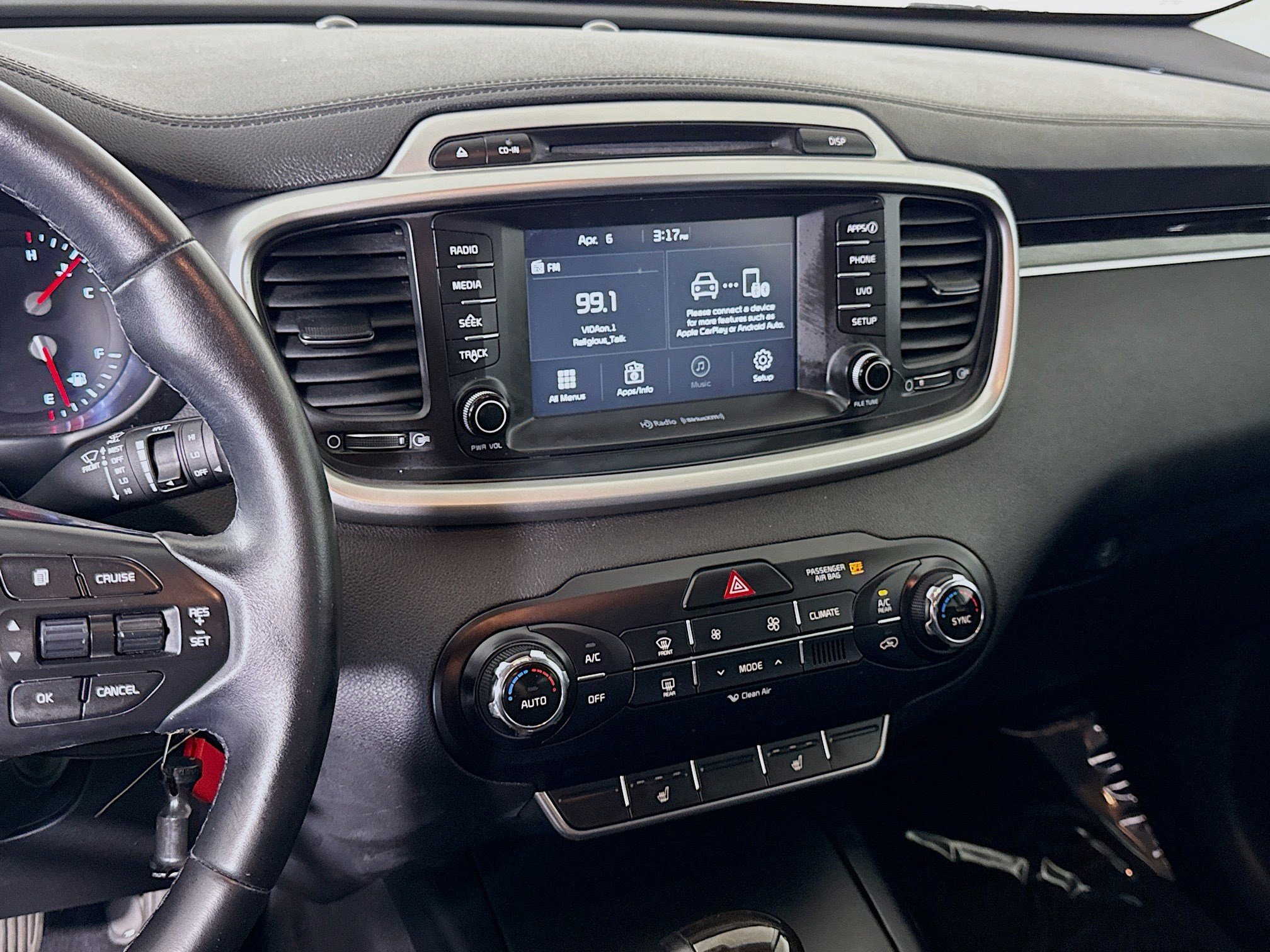Used 2017 Kia Sorento LX w/ LX V6 Convenience Package image 18