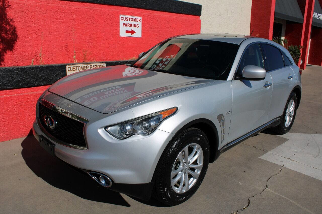 Used 2017 INFINITI QX70 2WD image 6