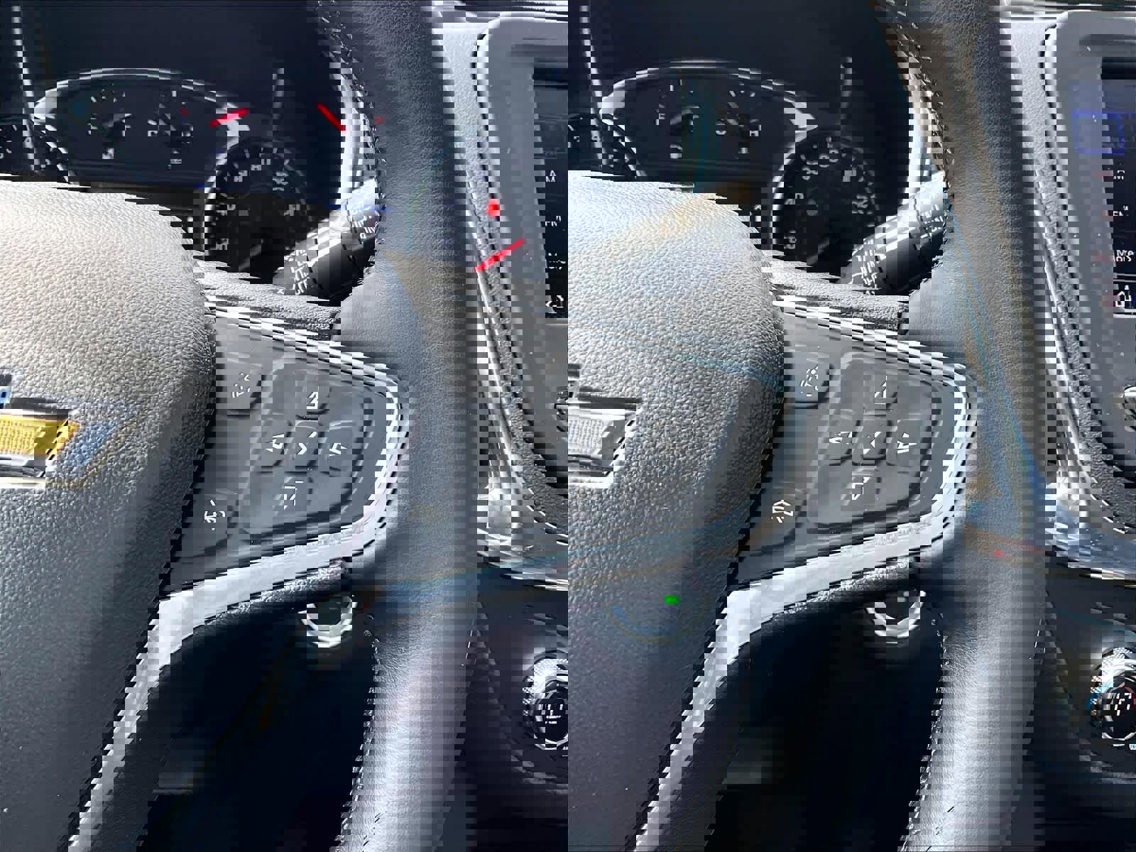 Used 2024 Chevrolet Equinox LT AWD/4WD image 24