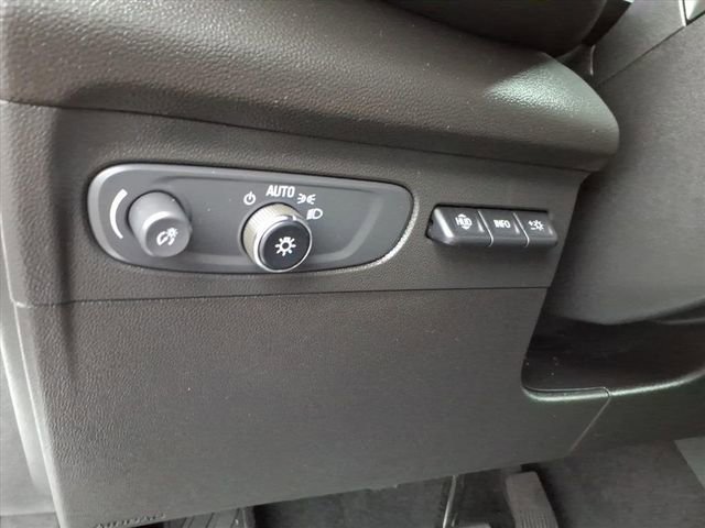 Used 2022 Buick Envision Avenir w/ Technology Package II image 29