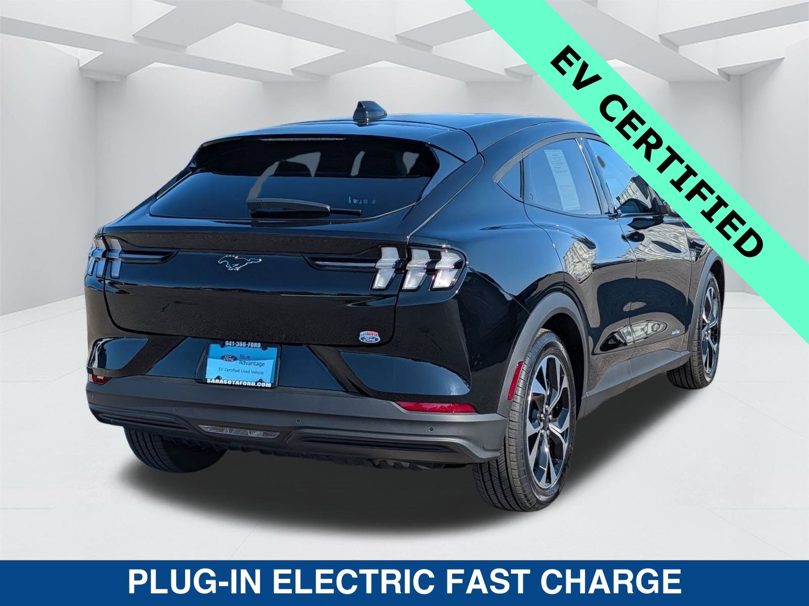 Certified 2025 Ford Mustang Mach-E Select image 4