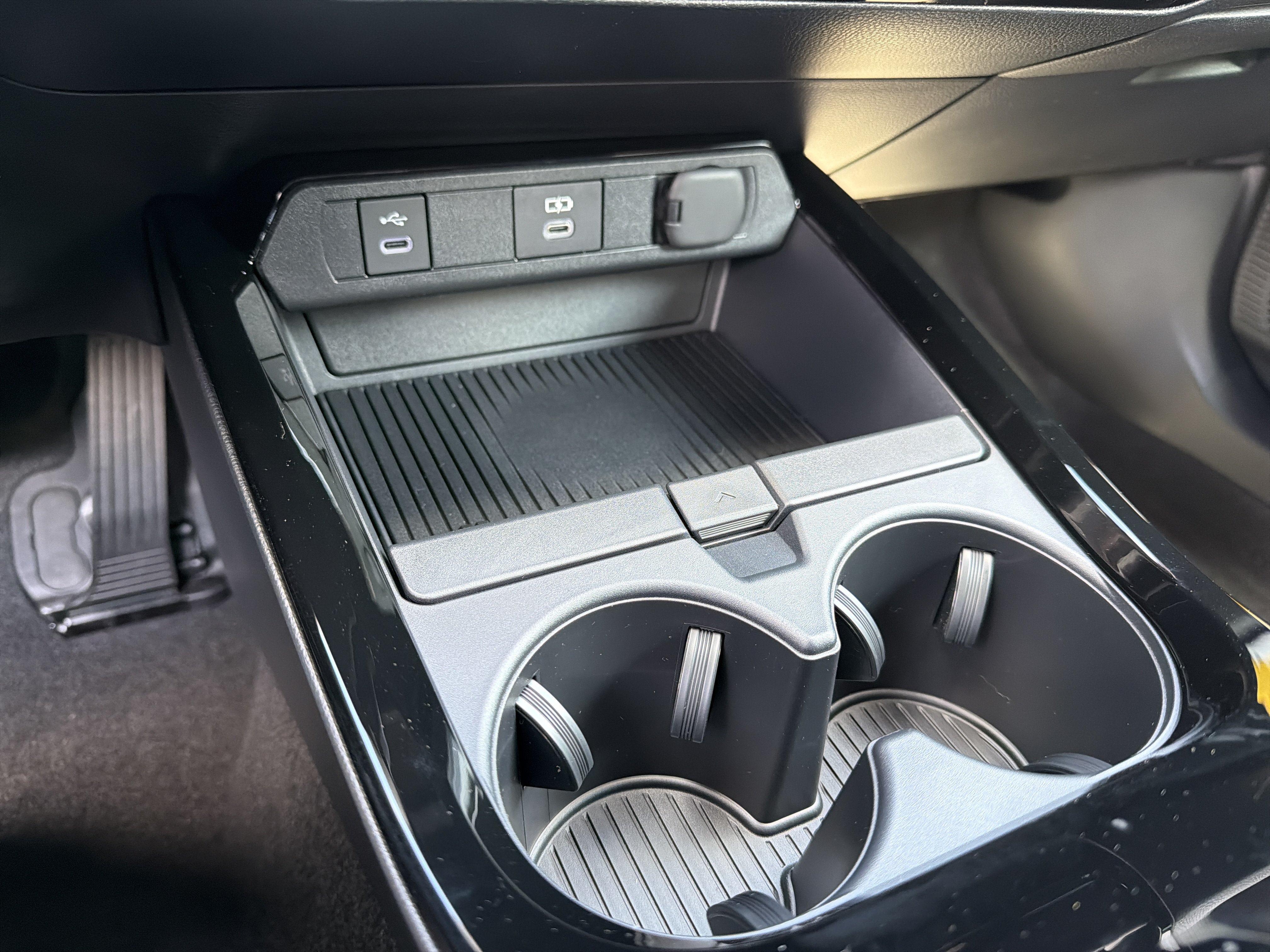 New 2026 Toyota Prius Plug-In Hybrid FWD image 23