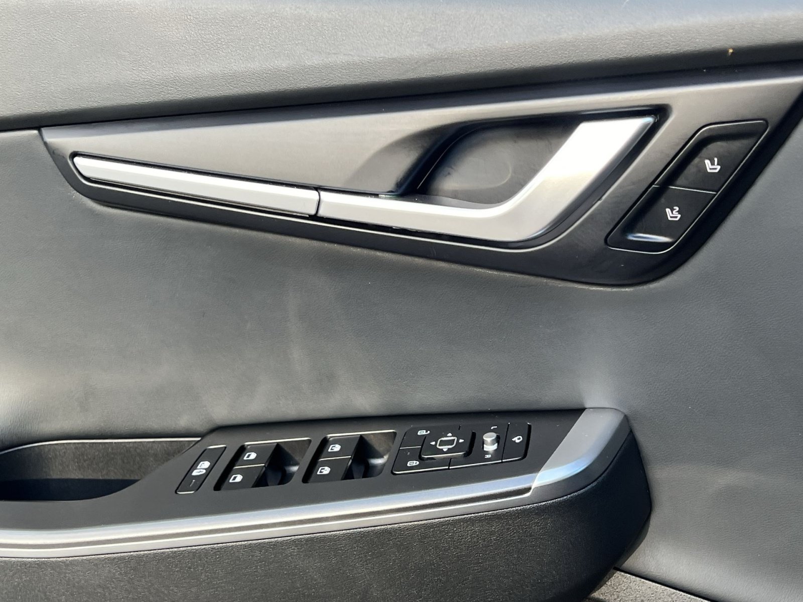 Used 2024 Kia EV6 Light AWD/4WD image 20