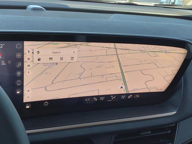 New 2025 Buick Envision Sport Touring image 3