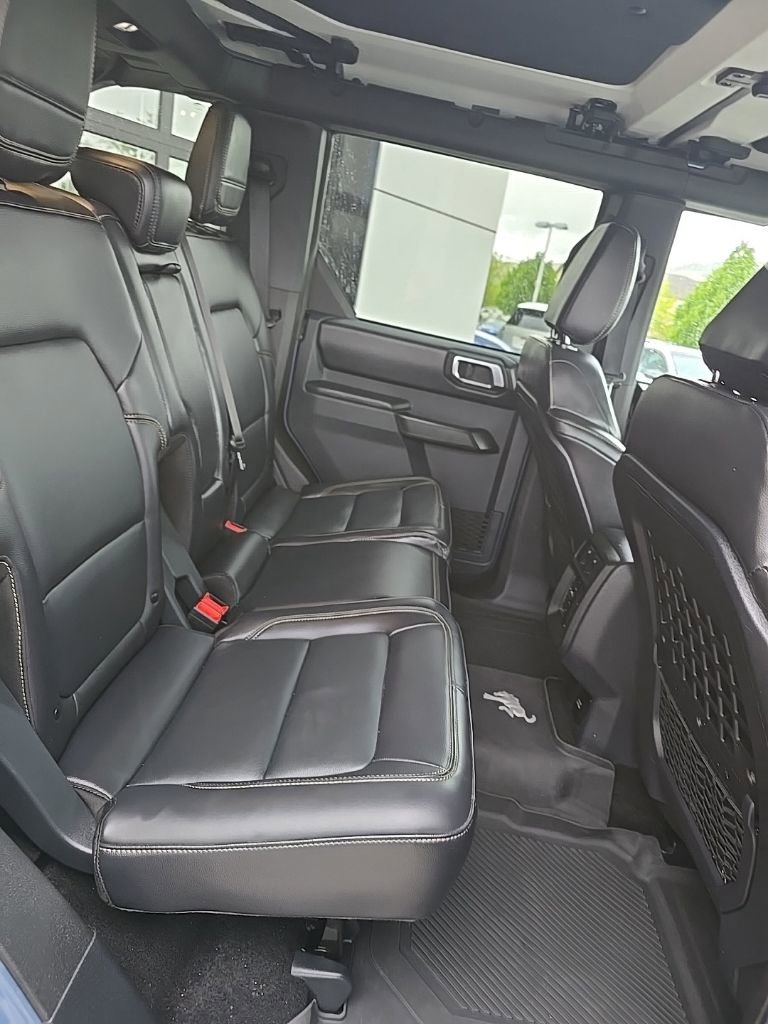 Used 2025 Ford Bronco Badlands AWD/4WD image 10
