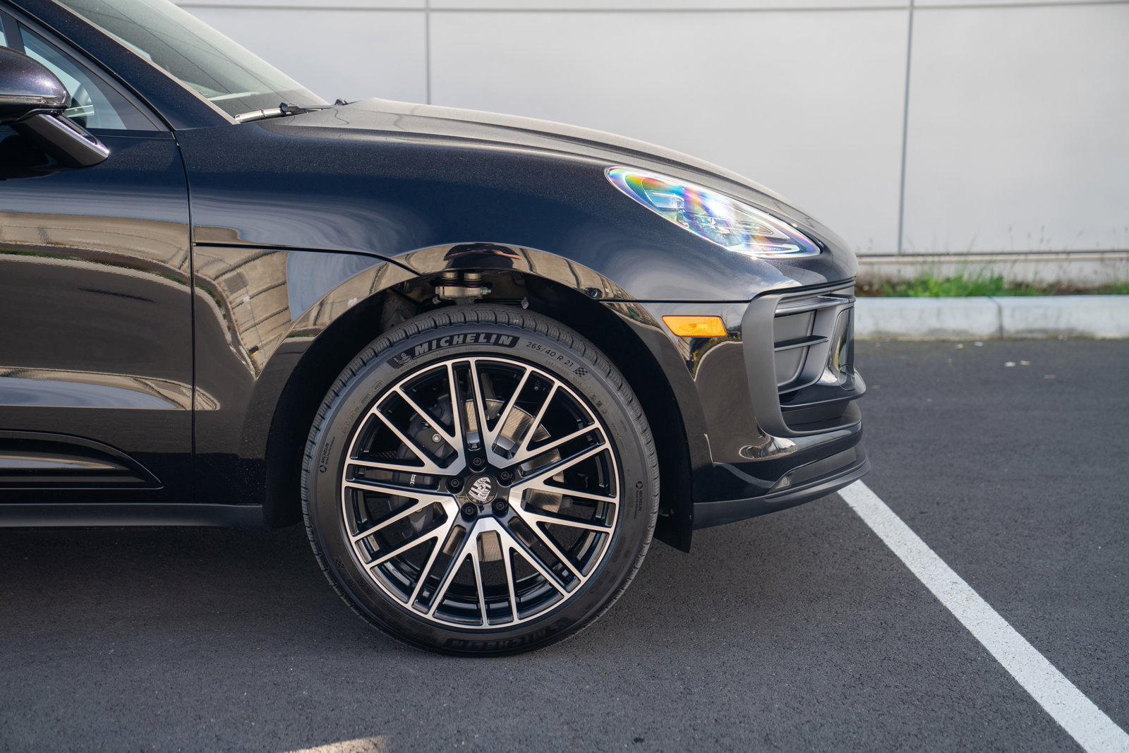 New 2026 Porsche Macan AWD/4WD image 9