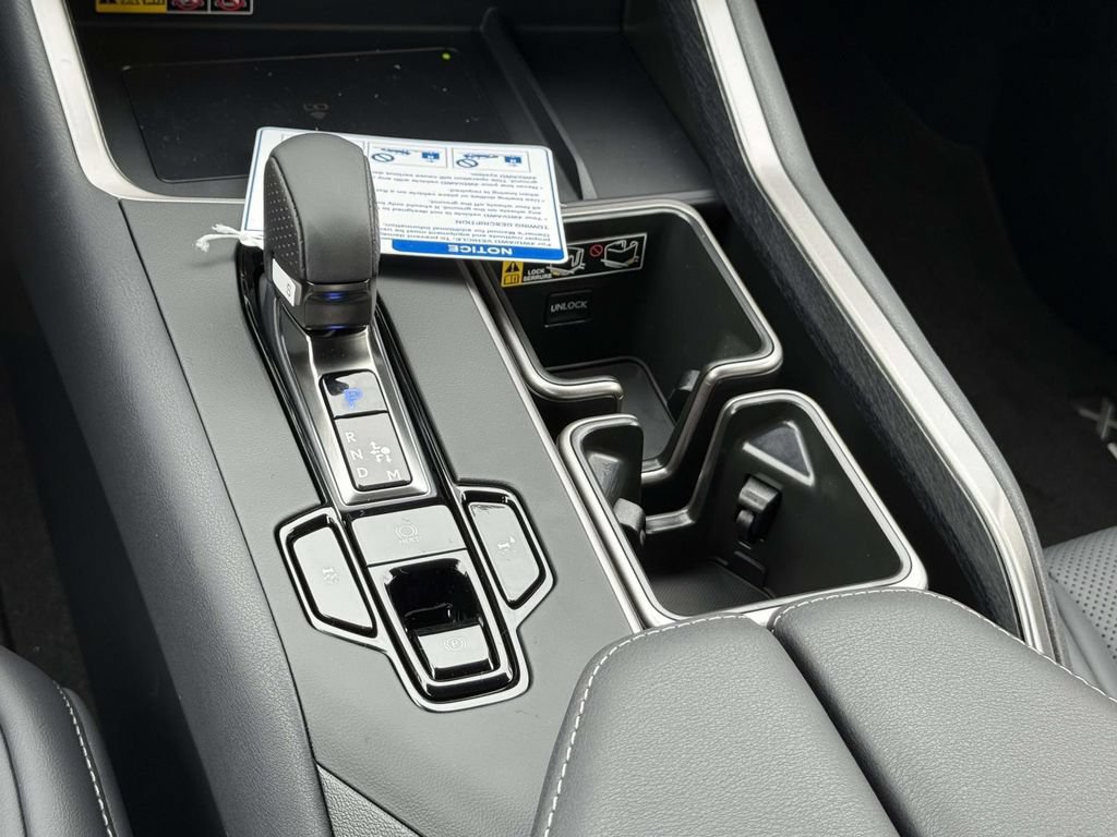 New 2026 Lexus TX 500h AWD image 15