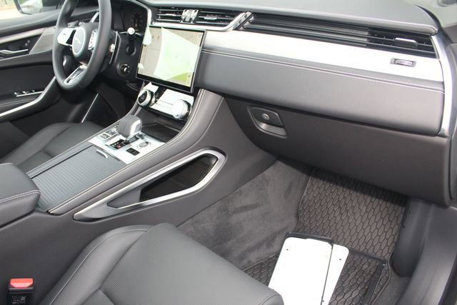 New 2026 Jaguar F-PACE R-Dynamic S image 24