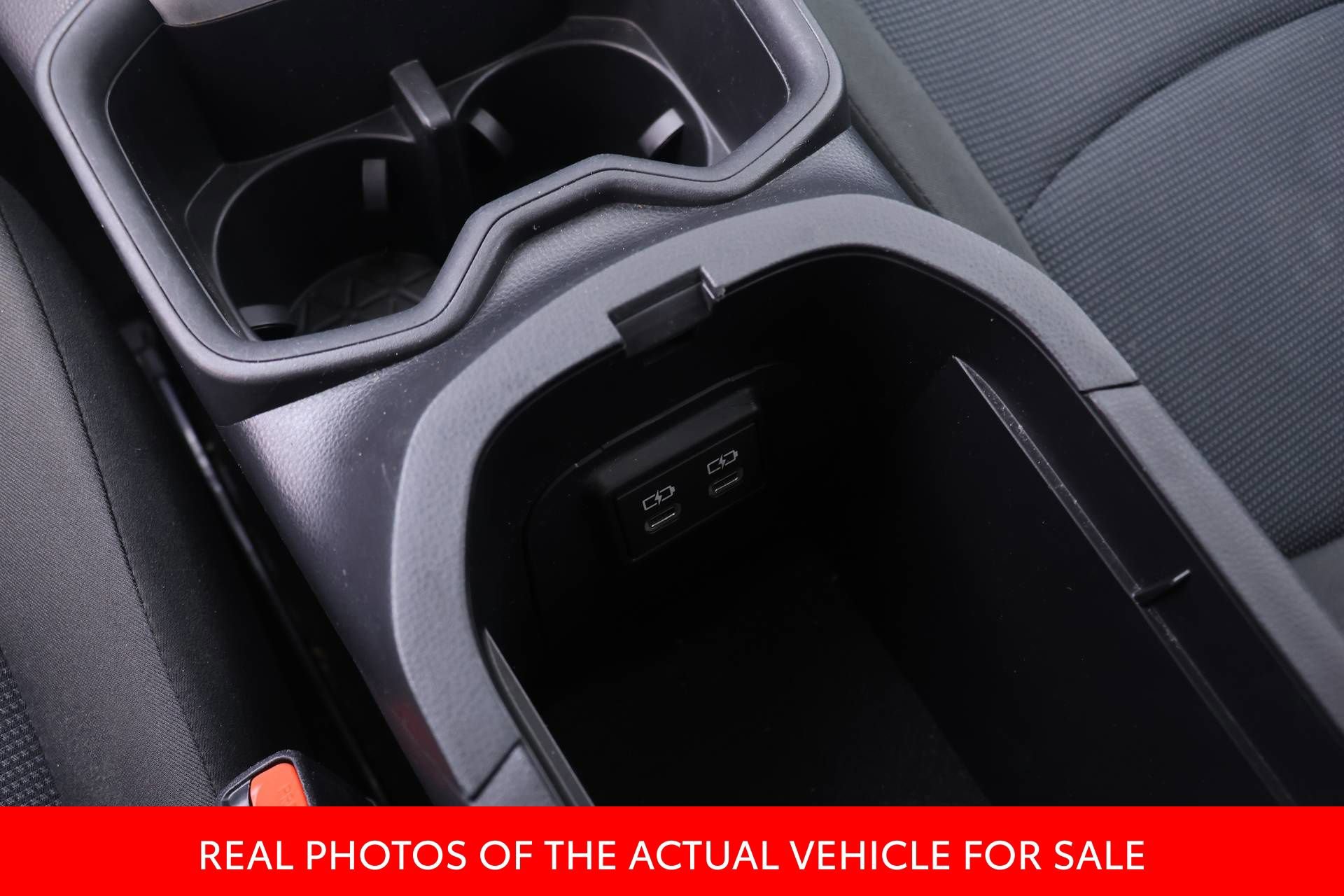 Used 2024 Toyota RAV4 LE AWD/4WD image 16