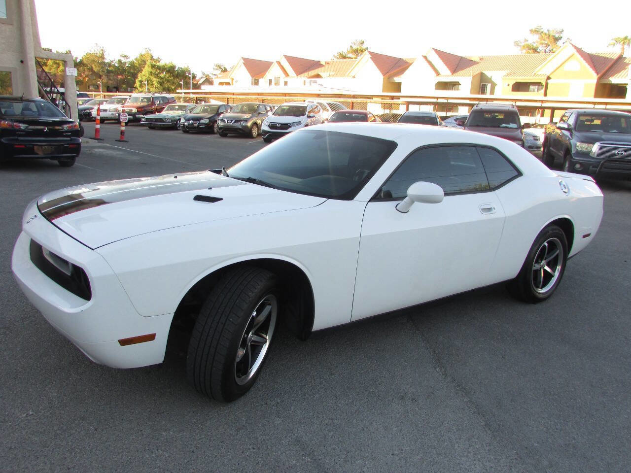 Used 2010 Dodge Challenger SE RWD image 10