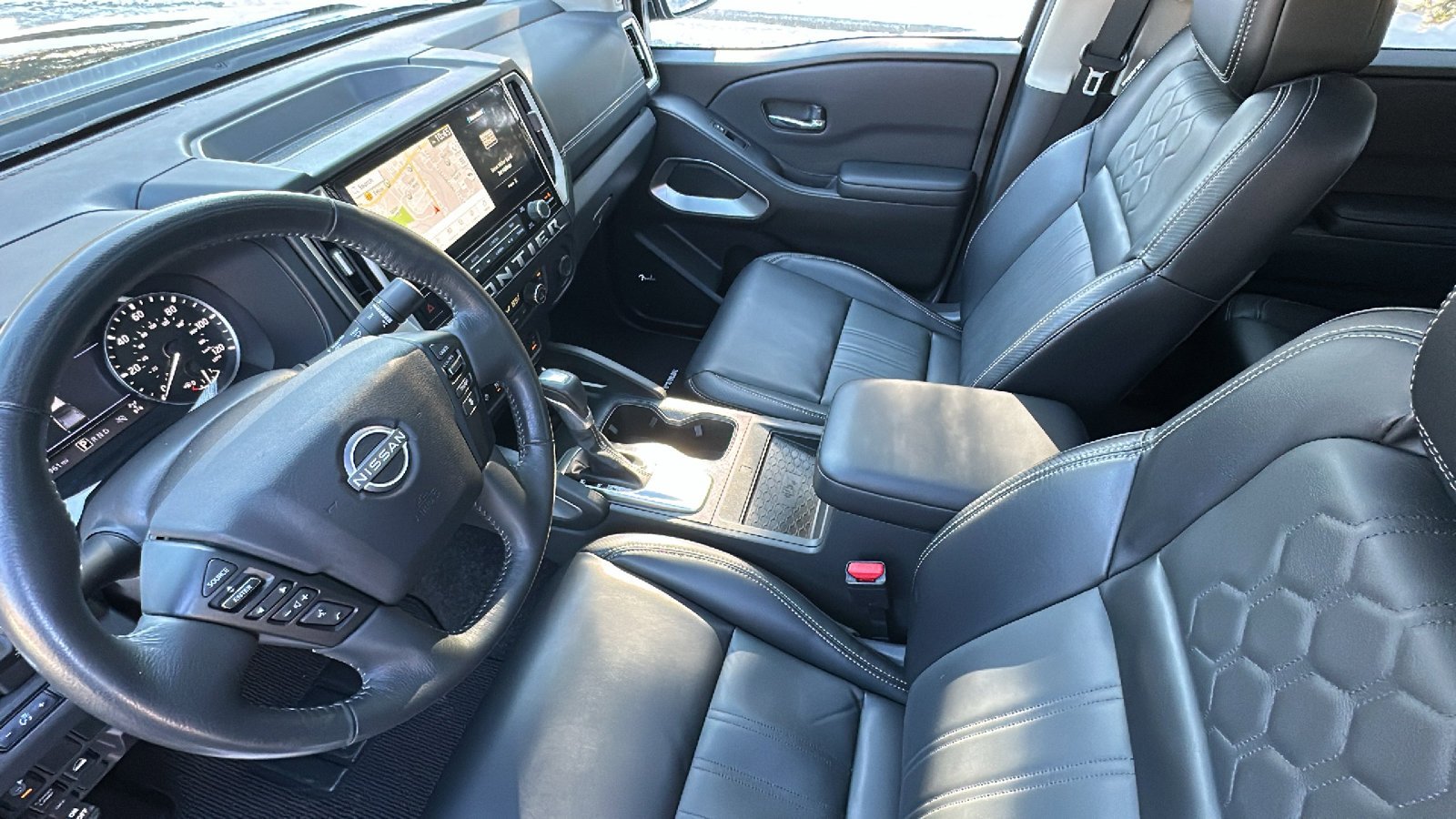 Certified 2025 Nissan Frontier SL image 21