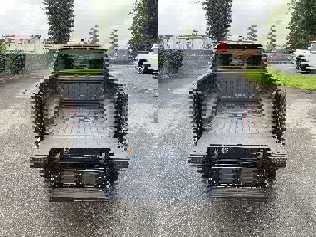 New 2026 GMC Hummer EV 4x4 Crew Cab w/ LPO, Dark Essentials Package image 26