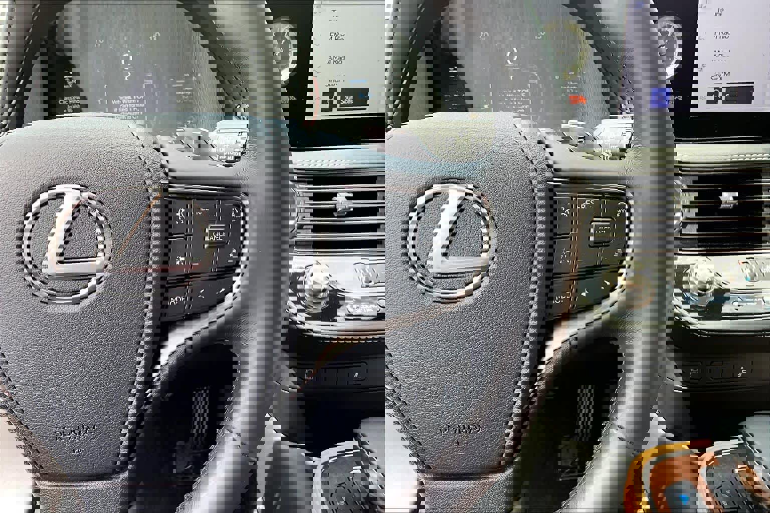 Used 2024 Lexus LS 500 RWD image 26