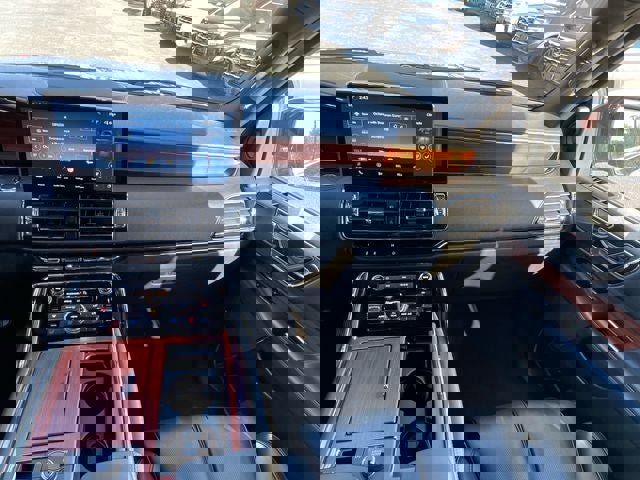 Used 2024 Lincoln Navigator L 4WD image 32