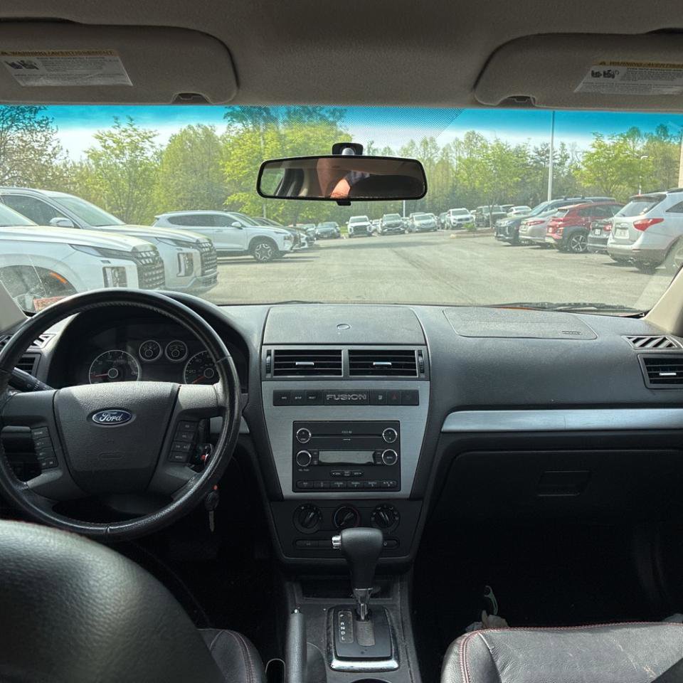 Used 2009 Ford Fusion SE FWD image 15