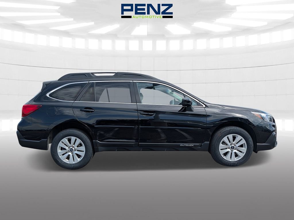 Used 2018 Subaru Outback 2.5i Premium image 8