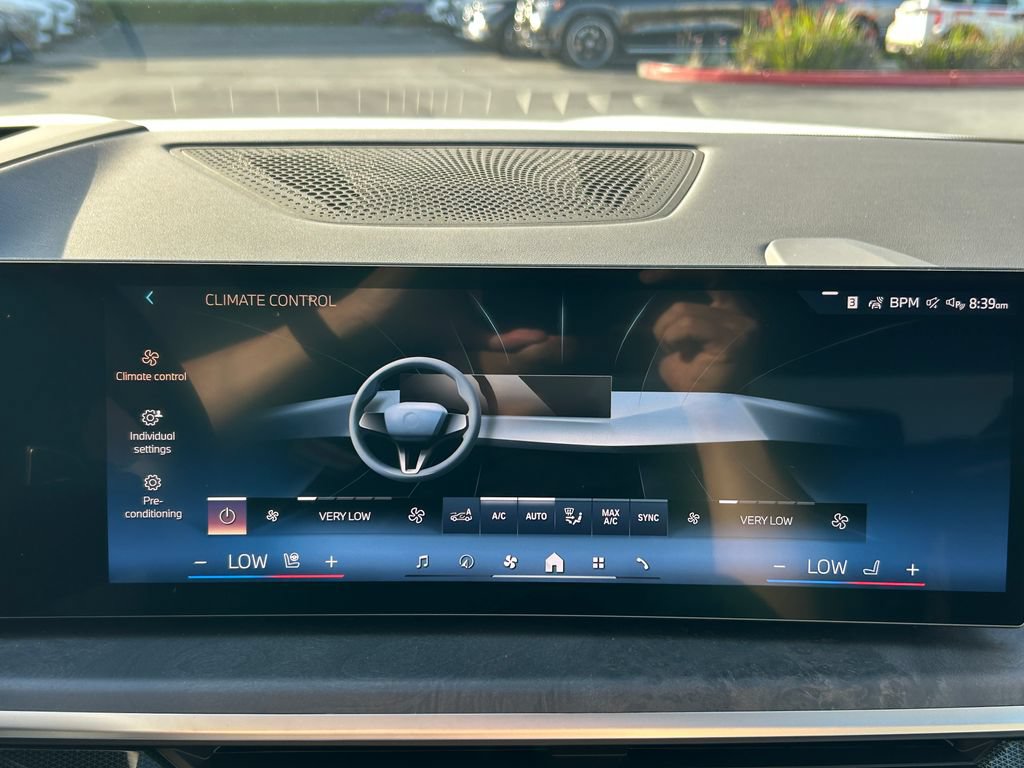 New 2027 BMW X7 xDrive40i w/ Premium Package AWD/4WD image 23