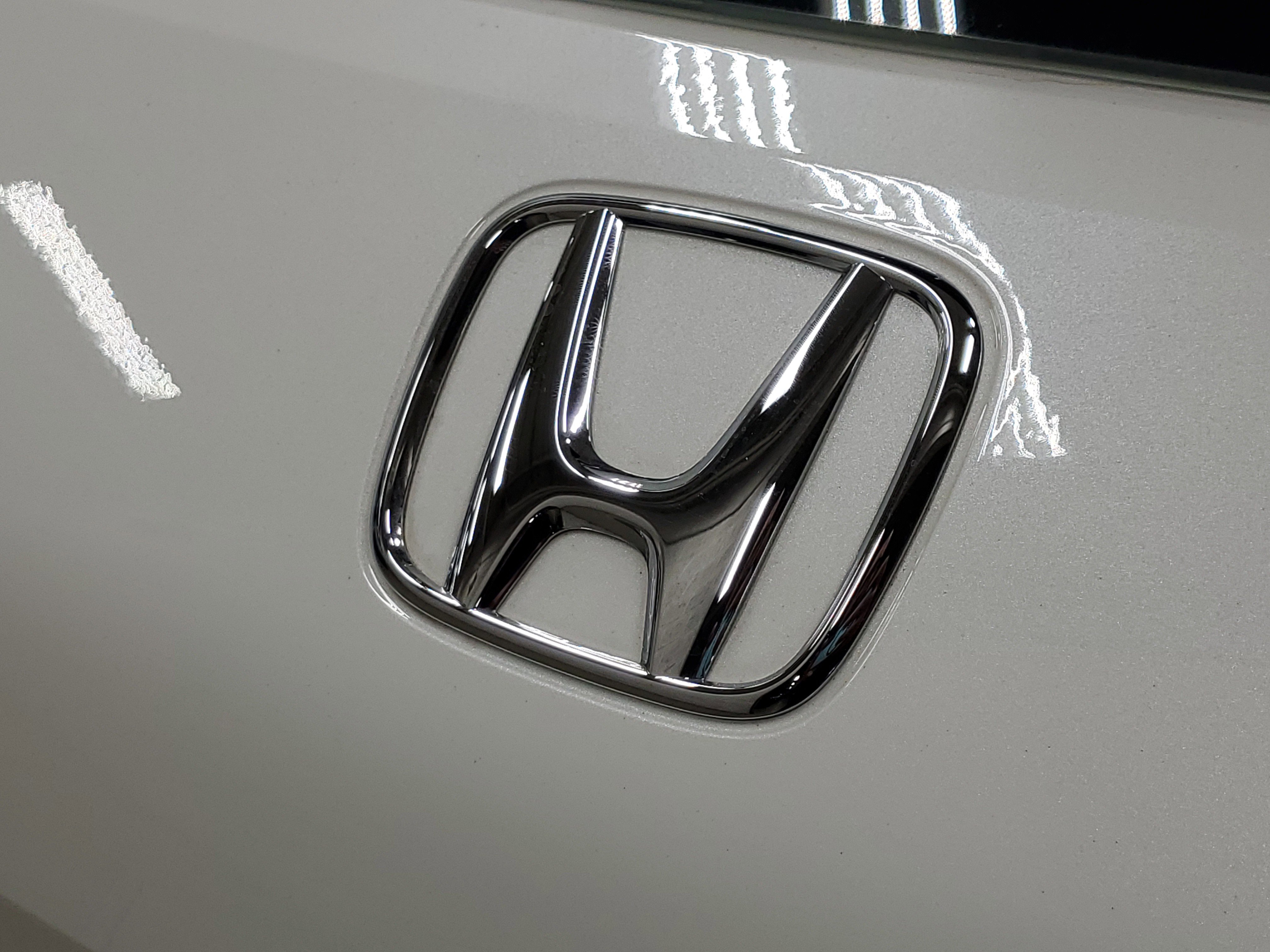 Used 2025 Honda HR-V LX image 6