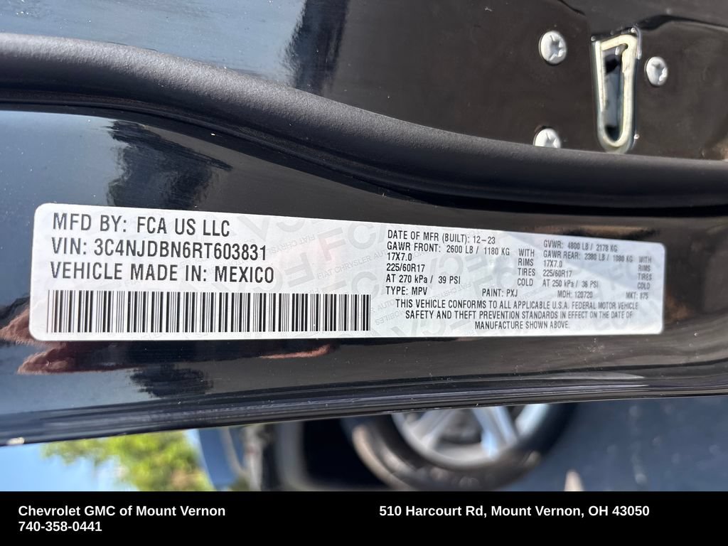 Used 2024 Jeep Compass Latitude AWD/4WD image 31