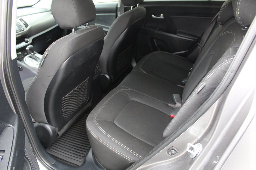 Used 2014 Kia Sportage EX image 7