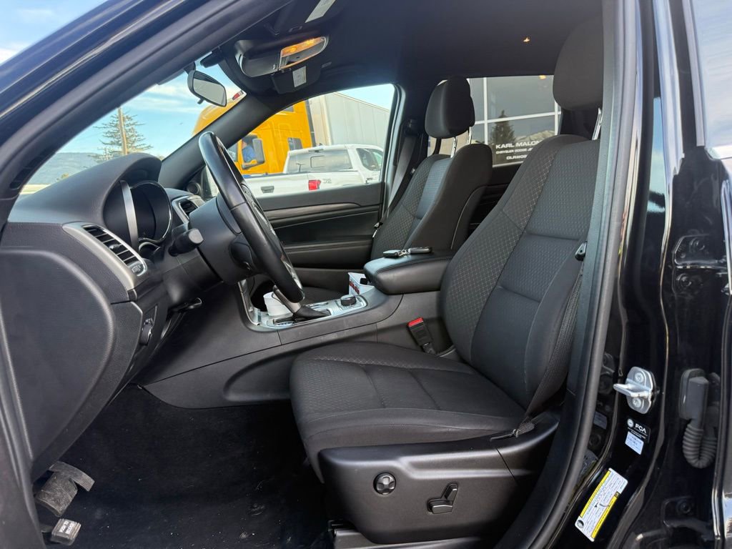 Used 2021 Jeep Grand Cherokee Laredo image 13