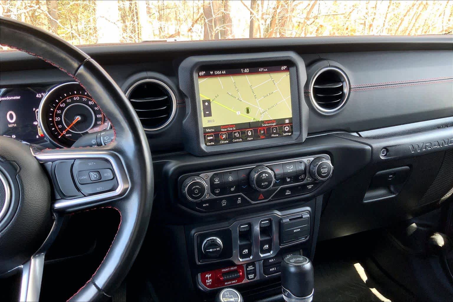 Used 2023 Jeep Wrangler Rubicon AWD/4WD image 8
