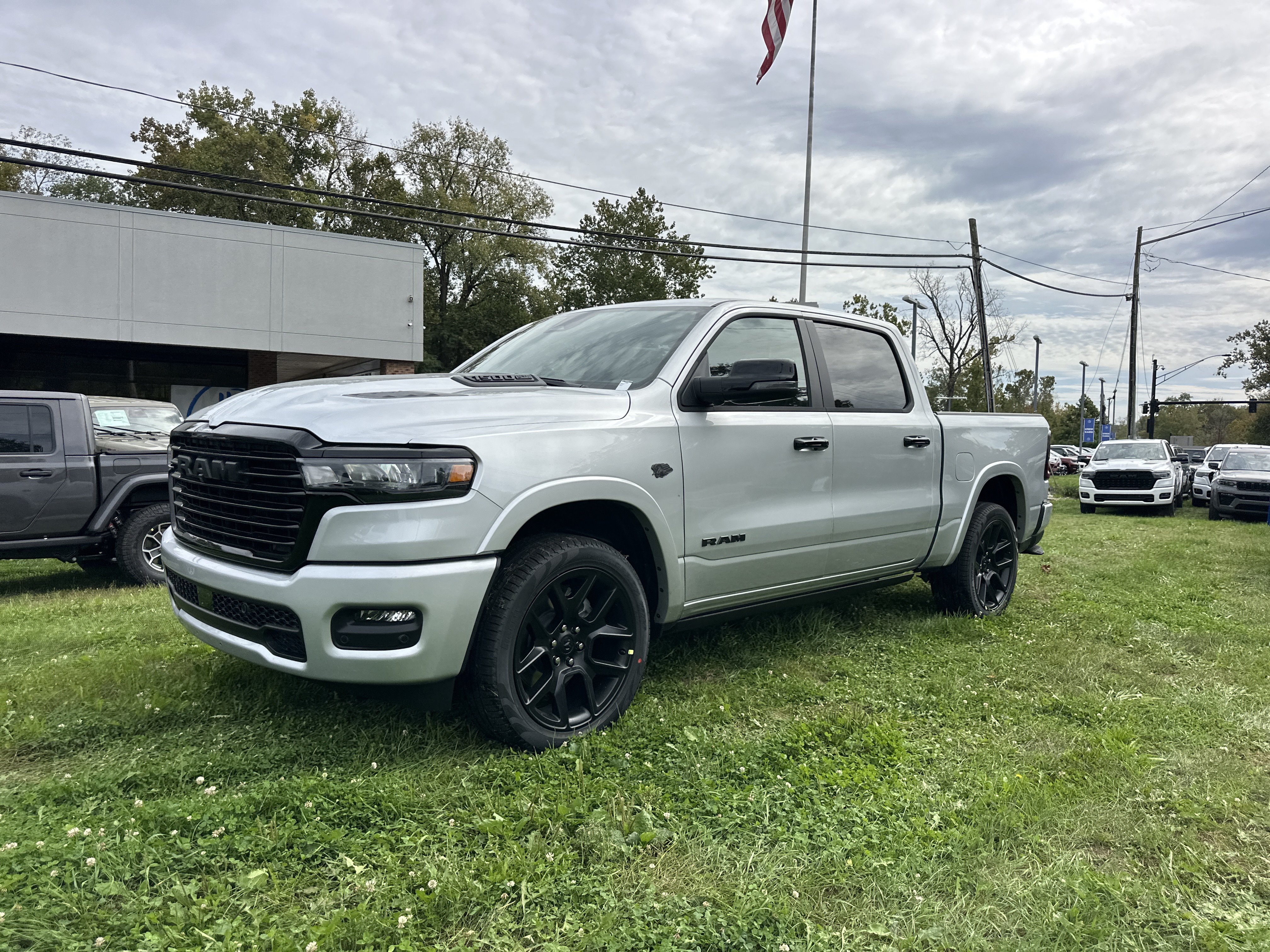 New 2027 RAM 1500 Laramie AWD/4WD image 26