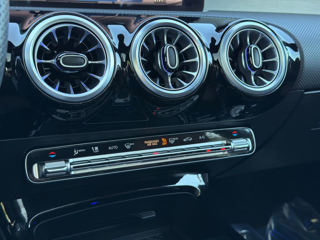 Used 2025 Mercedes-Benz CLA 250 4MATIC image 25