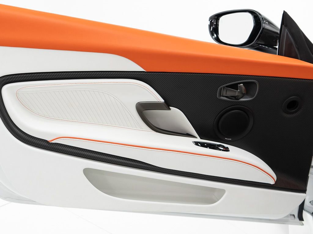 Used 2023 Aston Martin DBS Superleggera Volante image 19