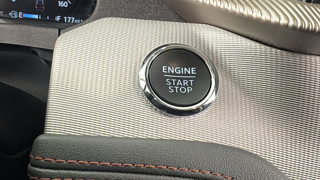 Used 2025 Ford Explorer Active image 15