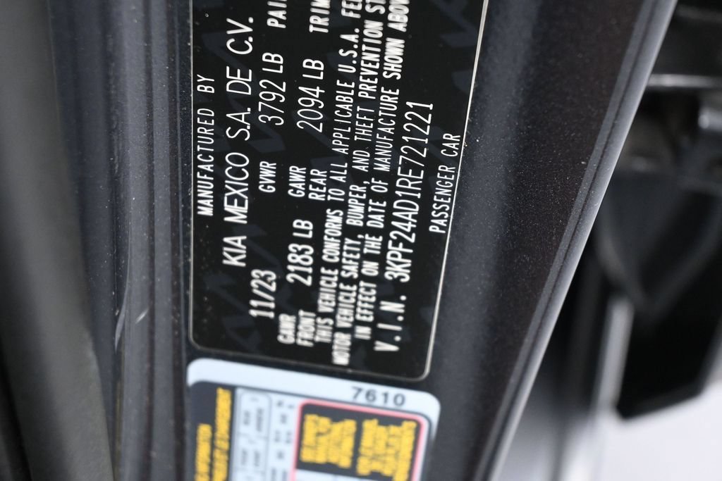 Used 2024 Kia Forte LXS FWD image 18