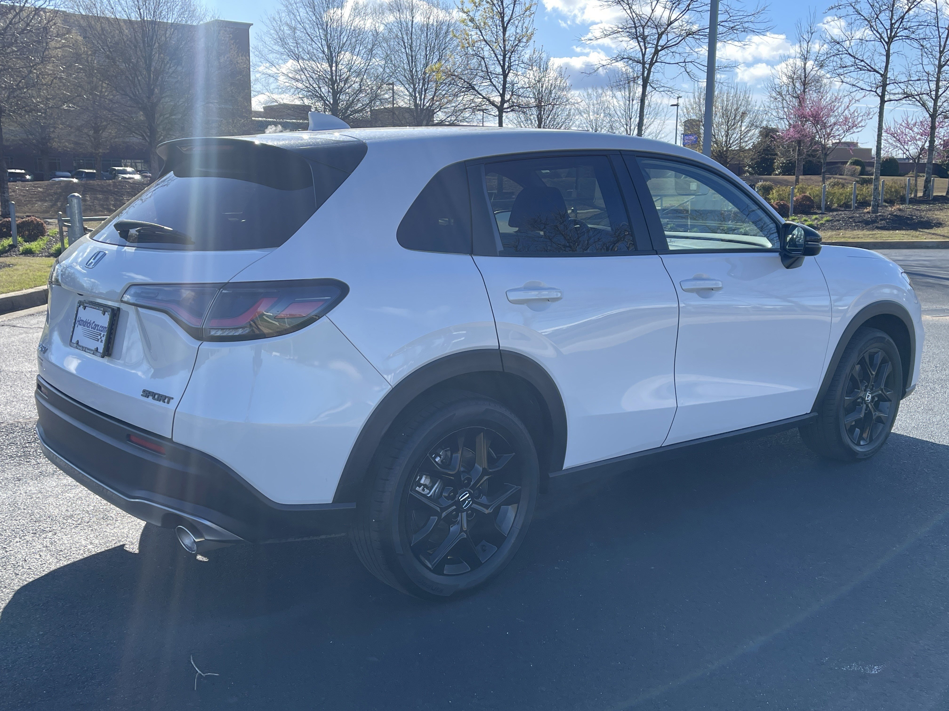 Certified 2025 Honda HR-V Sport image 9