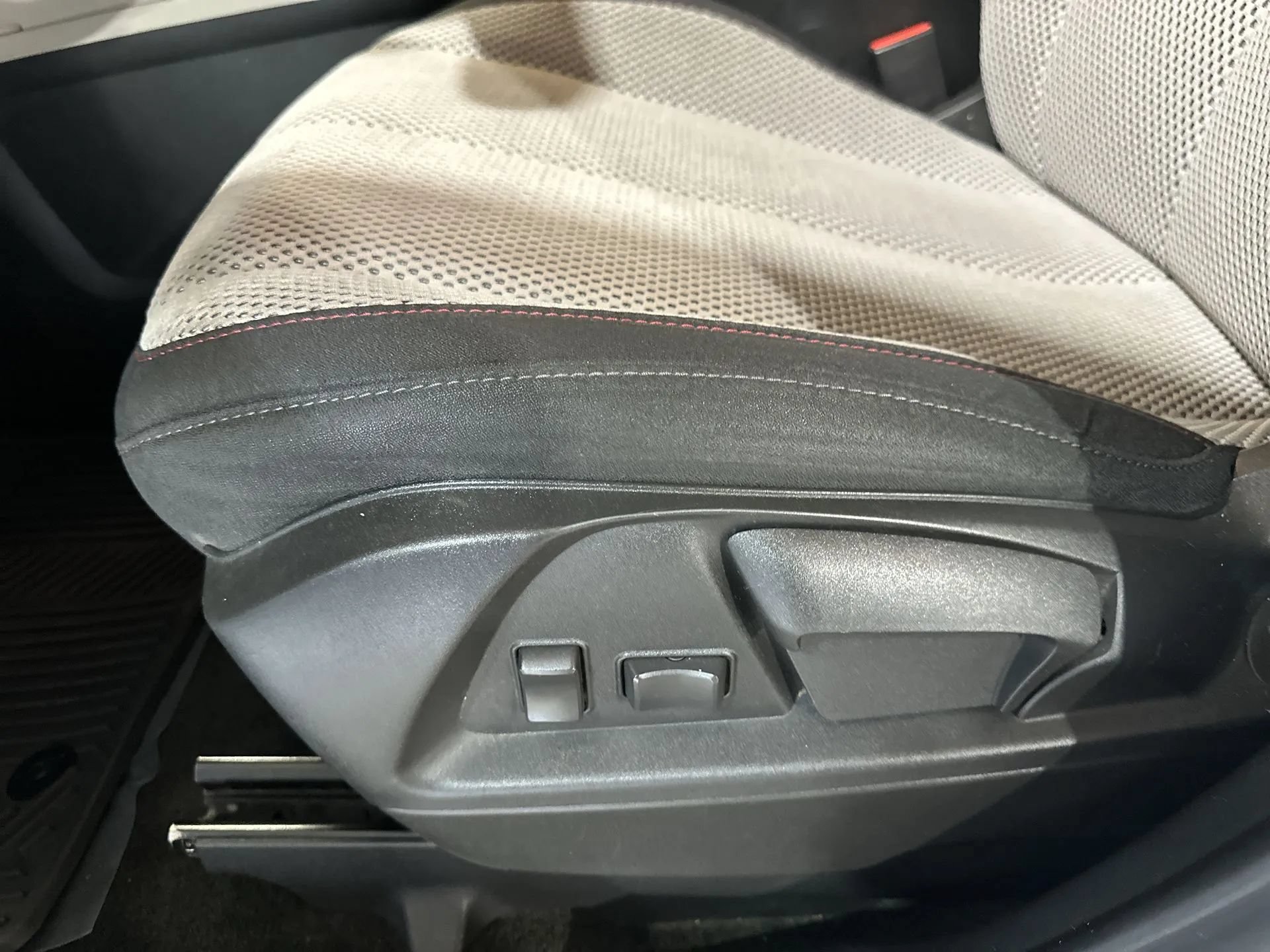 Used 2017 GMC Terrain SLE FWD image 14