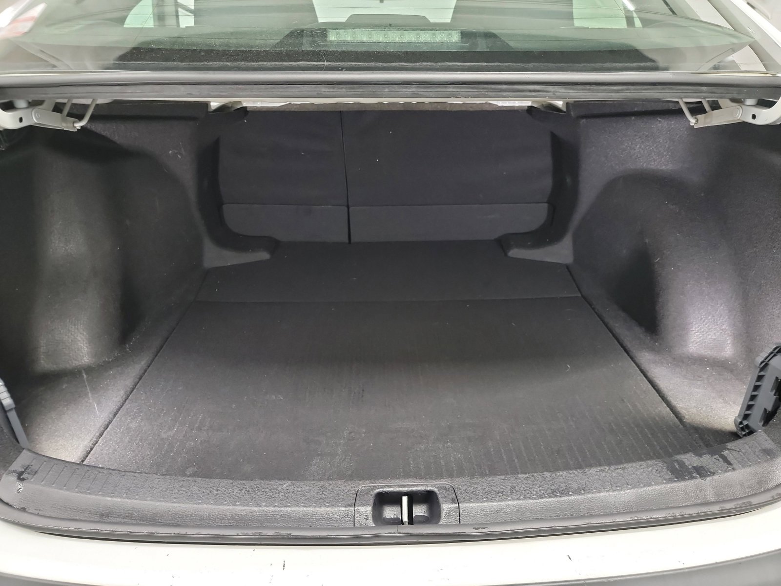 Used 2020 Toyota Corolla SE FWD image 25