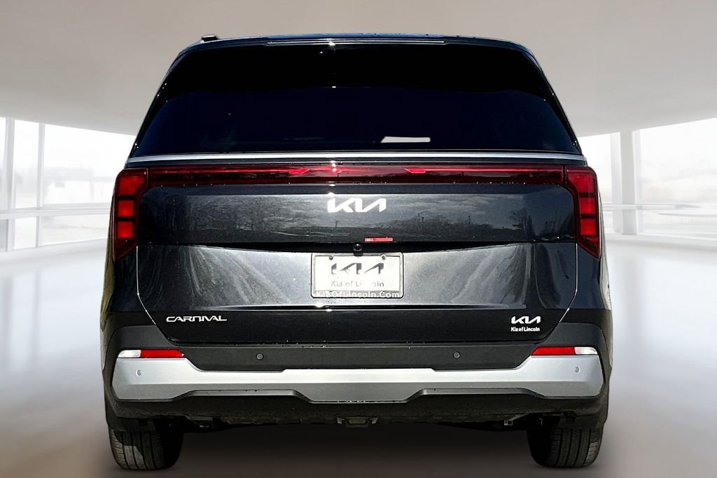 New 2026 Kia Carnival EX FWD image 4