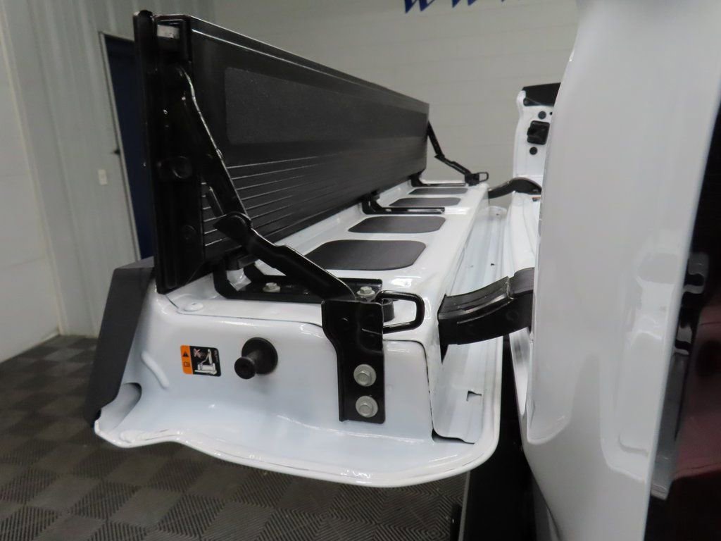 Used 2024 GMC Sierra 1500 AT4 w/ Technology Package image 42