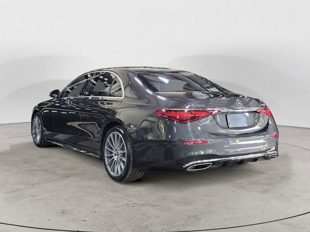 Used 2022 Mercedes-Benz S 580 4MATIC Sedan image 3