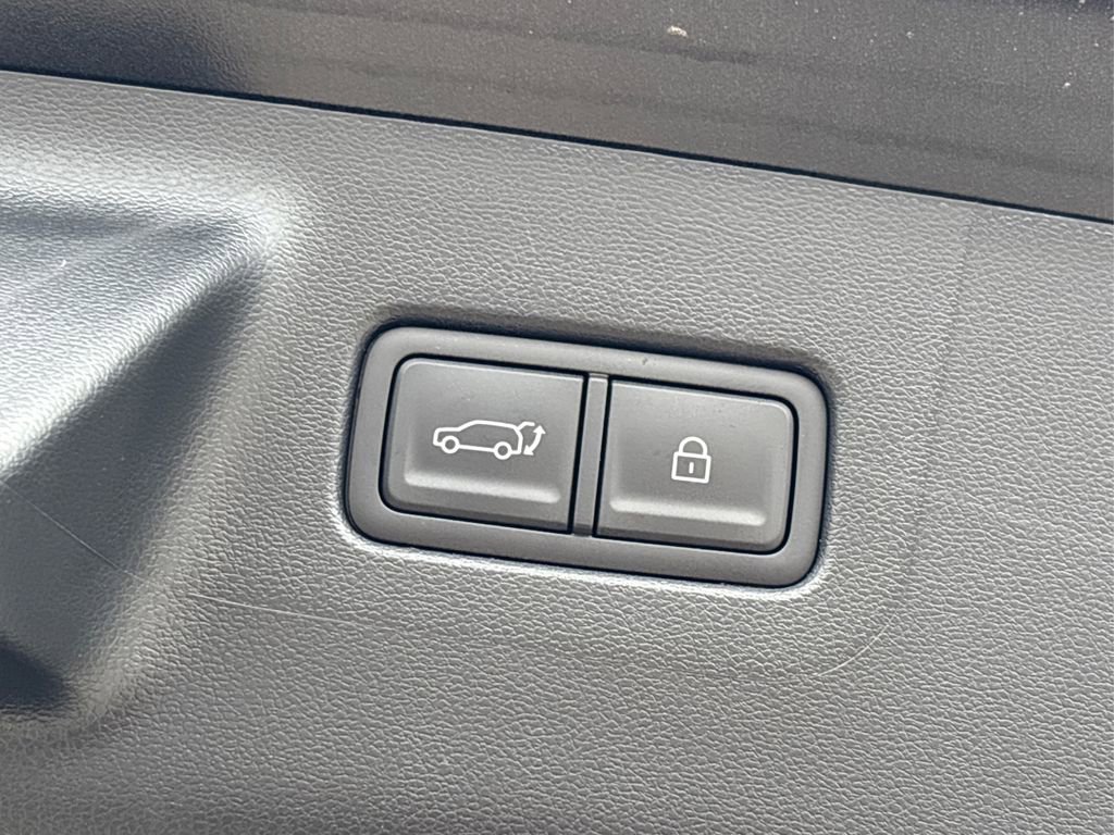 Used 2026 Hyundai Santa Fe SEL image 15