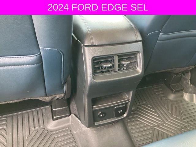 Used 2024 Ford Edge SEL w/ Sport Appearance Package image 20