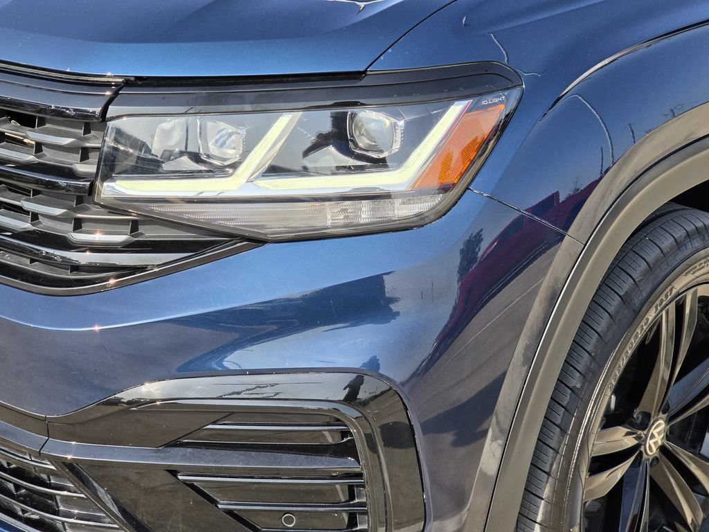 Used 2023 Volkswagen Atlas Cross Sport SEL R-Line AWD/4WD image 6