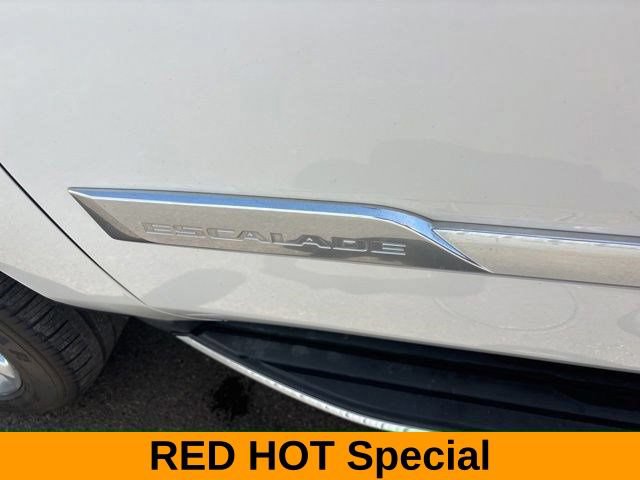 Used 2018 Cadillac Escalade ESV Luxury AWD/4WD image 49